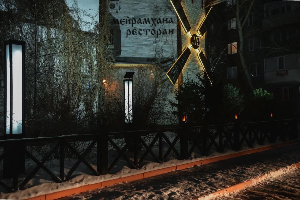 Гостиница Метелица Караганда Экстерьер фото